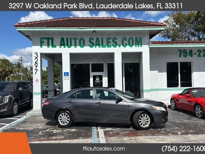 Used 2011 Toyota Camry XLE w/ XLE Extra-Value Pkg #1