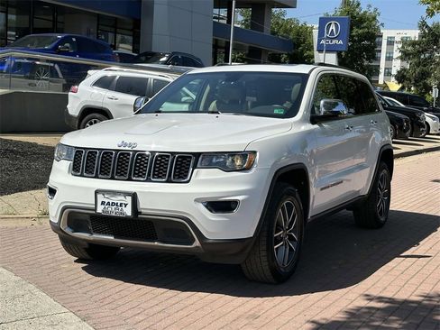 Used 2021 Jeep Grand Cherokee Limited image 2