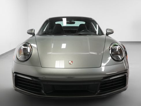 Certified 2020 Porsche 911 Carrera image 8