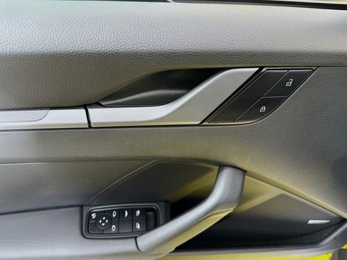 Used 2022 Porsche 911 Carrera image 20