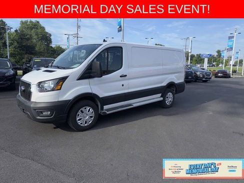 Used 2024 Ford Transit 250 Low Roof w/ Exterior Upgrade Package RWD image 3