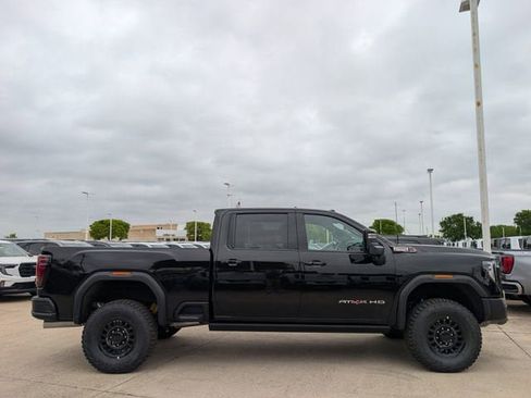 New 2026 GMC Sierra 2500 AT4X w/ AT4X AEV Edition AWD/4WD image 3