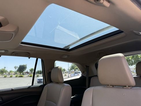 Used 2019 Honda Pilot Elite image 31