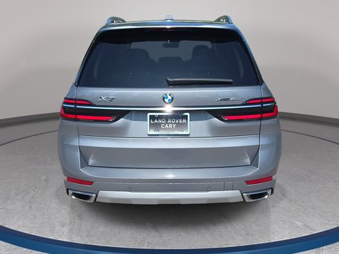 Used 2025 BMW X7 xDrive40i AWD/4WD image 6