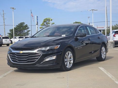 Used 2024 Chevrolet Malibu LT FWD image 3