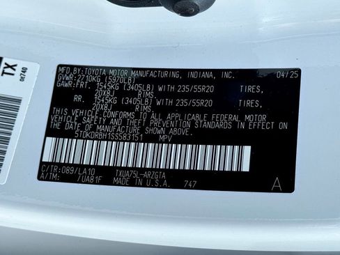 Used 2025 Toyota Highlander Platinum AWD/4WD image 20