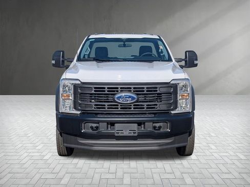 New 2026 Ford F550 4x4 Regular Cab Super Duty image 3