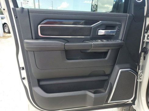 Used 2022 RAM 2500 Laramie AWD/4WD image 17