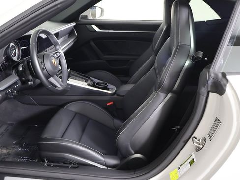 Used 2023 Porsche 911 Turbo image 31