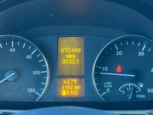 Used 2016 Freightliner Sprinter 2500 image 28