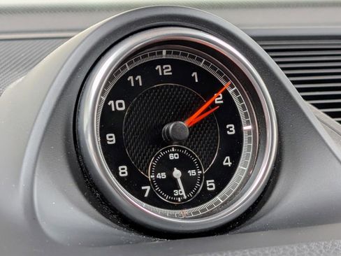 Used 2020 Porsche Macan image 33