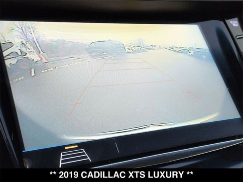 Used 2019 Cadillac XTS Luxury image 7
