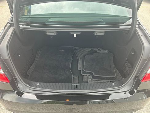 Used 2013 Mercedes-Benz E 350 BlueTEC Sedan image 18