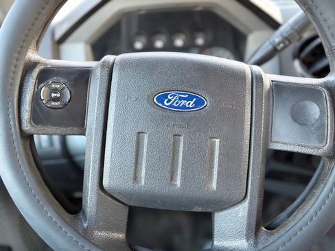 Used 2013 Ford F350 XL w/ Camper Pkg image 14
