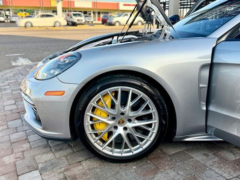 Used 2018 Porsche Panamera Turbo Executive w/ Assistance Package image 33