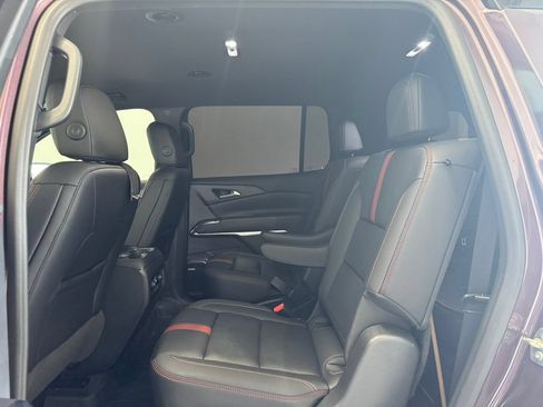 Used 2025 Chevrolet Traverse RS w/ LPO, Floor Liner Package FWD image 20