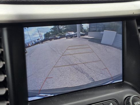 Used 2019 GMC Acadia SLT FWD image 22