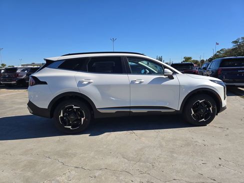 New 2026 Kia Sportage EX w/ EX Panoramic Sunroof Package AWD/4WD image 9