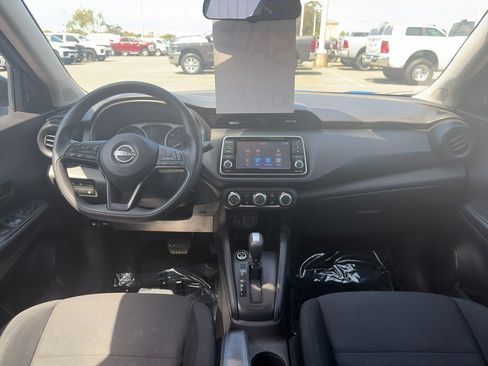 Used 2023 Nissan Kicks S FWD image 16