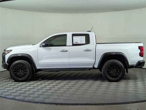 Used 2025 Chevrolet Colorado Trail Boss image 3