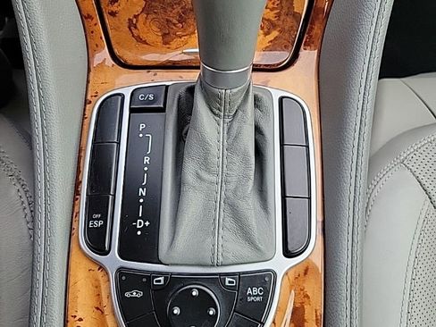 Used 2009 Mercedes-Benz SL 550 SL 550 image 40