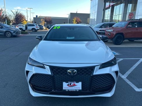 Used 2020 Toyota Avalon XSE image 8