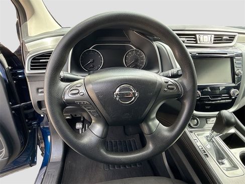 Used 2019 Nissan Murano S image 10