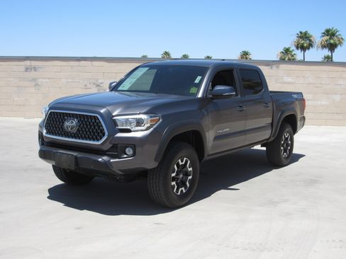 Used 2019 Toyota Tacoma TRD Off-Road AWD/4WD image 1