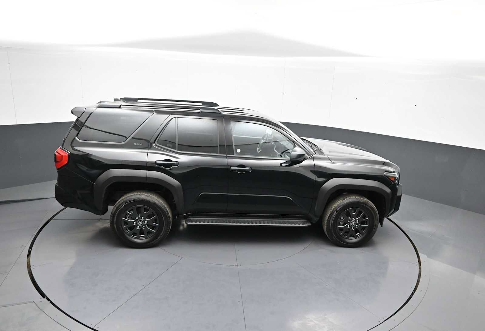 Used 2025 Toyota 4Runner SR5 AWD/4WD image 36