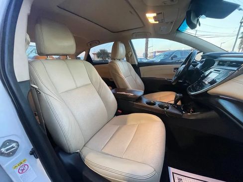 Used 2018 Toyota Avalon Limited FWD image 13
