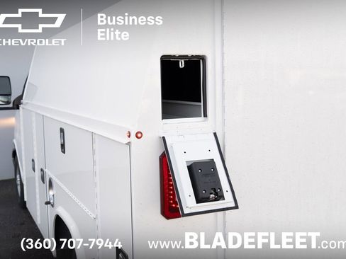 New 2024 Chevrolet Express 3500 w/ Power Convenience Package image 8