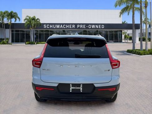 Certified 2024 Volvo XC40 B5 Core AWD/4WD image 6