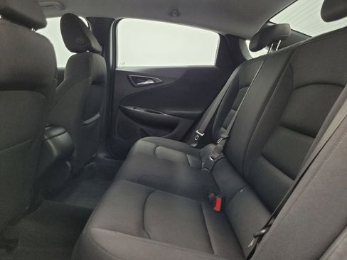 Used 2025 Chevrolet Malibu LS FWD image 18