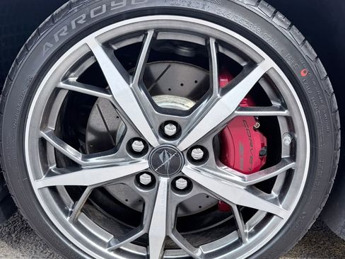 Used 2021 Chevrolet Corvette Stingray Premium Conv w/ Z51 Performance Package RWD image 37