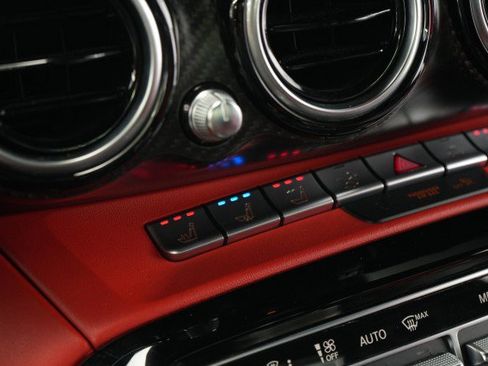 Used 2018 Mercedes-Benz AMG GT Roadster image 54