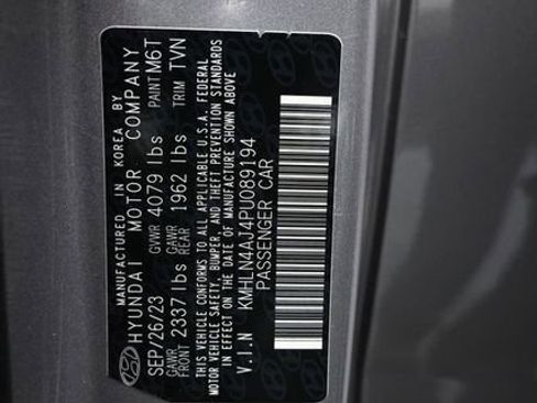 Used 2023 Hyundai Elantra Limited image 26