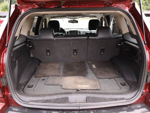 Used 2008 Jeep Grand Cherokee Laredo AWD/4WD image 9