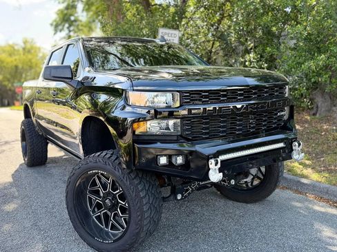Used 2021 Chevrolet Silverado 1500 Custom Trail Boss w/ Midnight Edition image 2