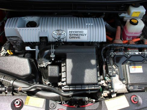 Used 2013 Toyota Prius Three FWD image 48