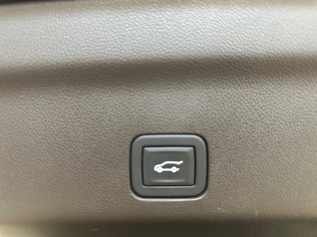 Used 2023 GMC Yukon Denali w/ Denali Reserve Package AWD/4WD image 30
