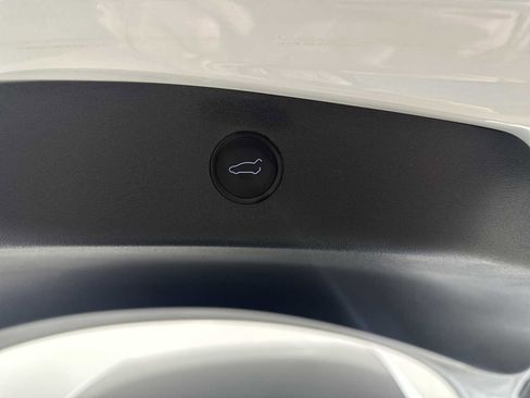 Used 2021 Tesla Model 3 Standard Range Plus image 37