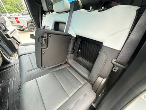 Used 2024 GMC Hummer EV 3X w/ LPO, Illumination Package AWD/4WD image 36