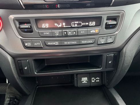 Used 2022 Honda Pilot Sport image 38