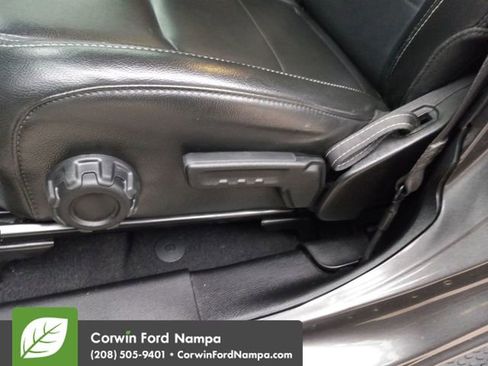 Used 2022 Jeep Wrangler Unlimited Sahara w/ Cold Weather Group image 12