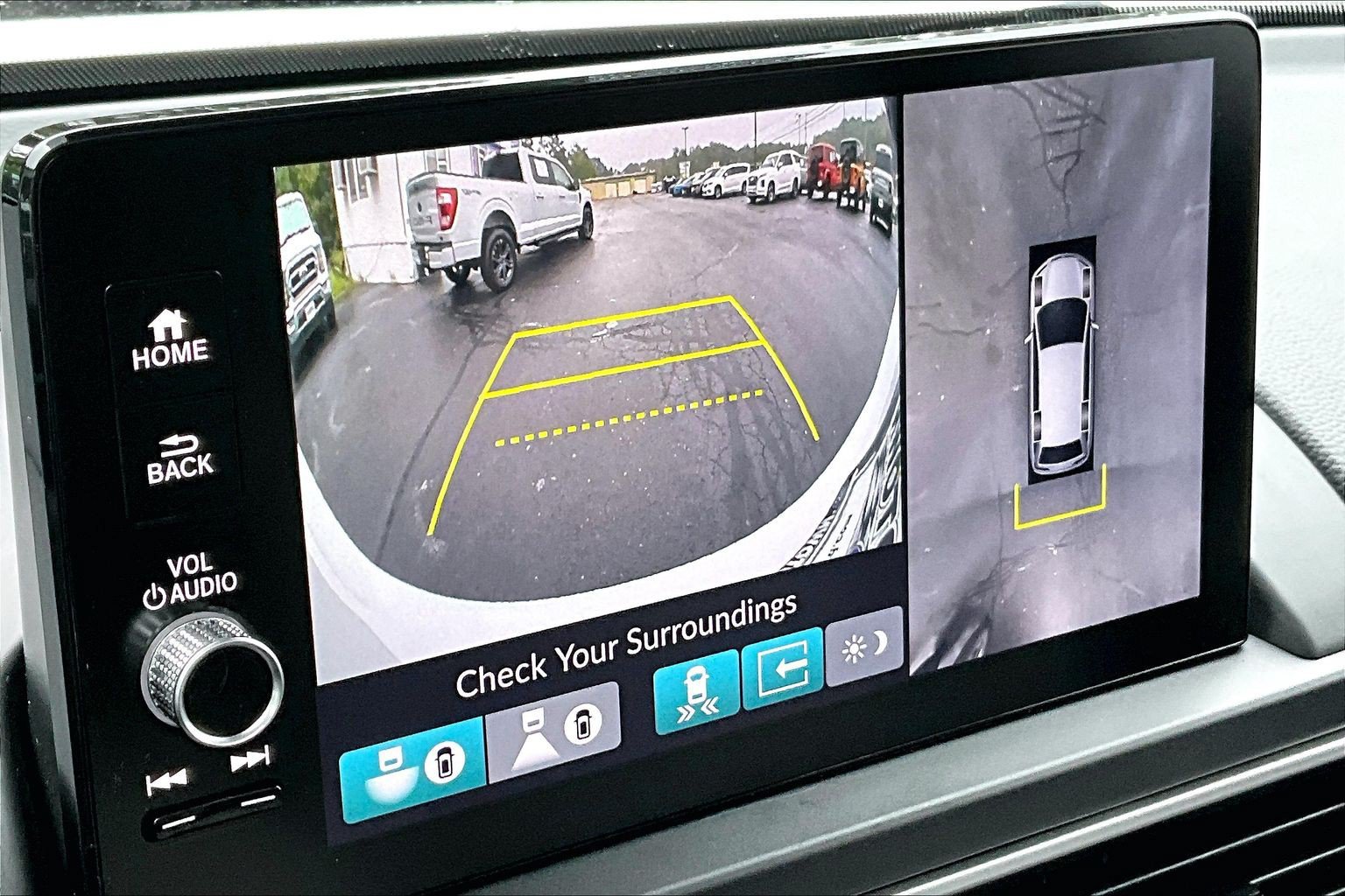 Used 2025 Honda Pilot Elite image 25