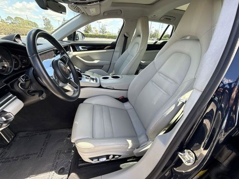 Used 2018 Porsche Panamera 4S image 13