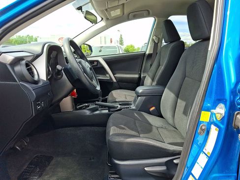 Used 2016 Toyota RAV4 LE AWD/4WD image 15