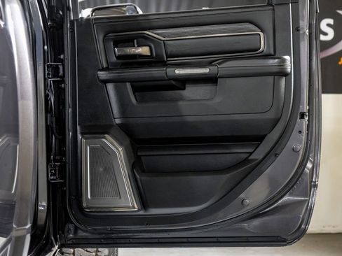 Used 2020 RAM 2500 Limited image 38