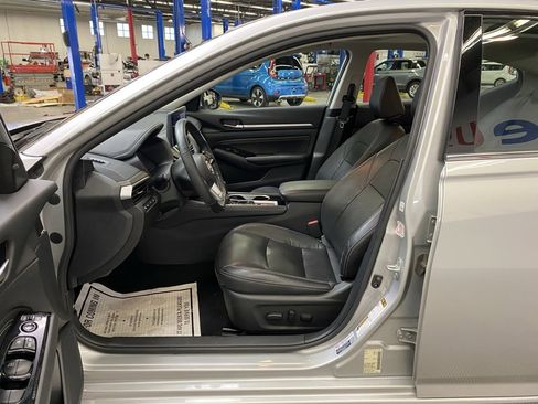 Used 2023 Nissan Altima 2.5 SL image 30