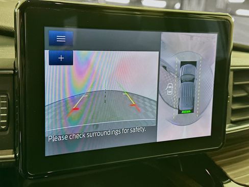 Used 2022 Ford Explorer Limited image 23